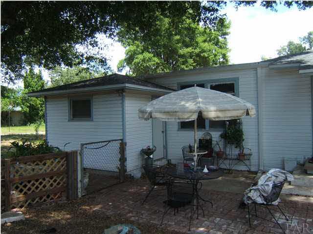 401 Rue Max Street Pensacola, FL 32507 - Photo 3 of 4 BACK YARD.