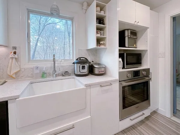 $6,000 | 27 Rockville Avenue, Lexington, MA 02421