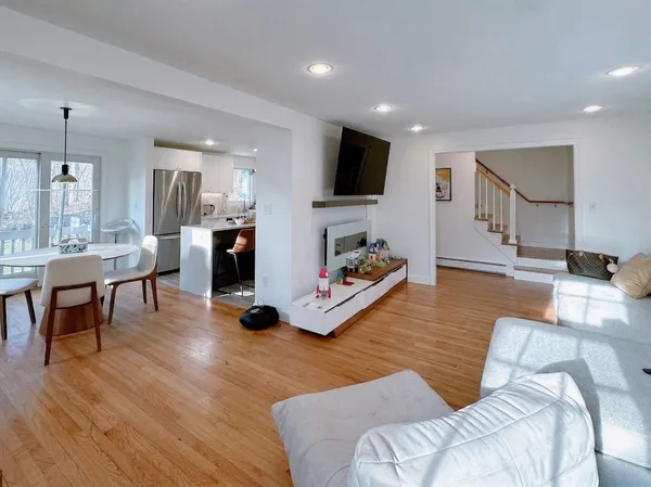 $6,000 | 27 Rockville Avenue, Lexington, MA 02421