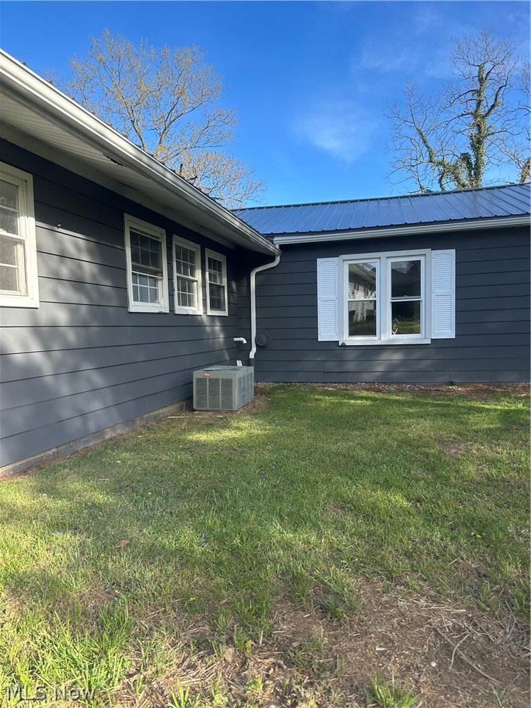 121 Andover Road Woodsfield, OH 43793 - Photo 36 of 46 Air conditioning unit