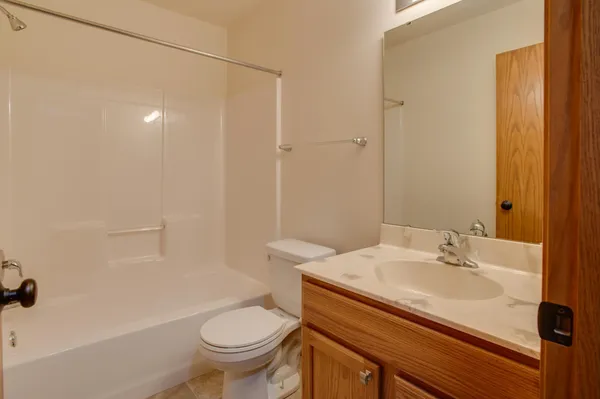 $282,900 | 2524 7th Court West, West Fargo, ND 58078