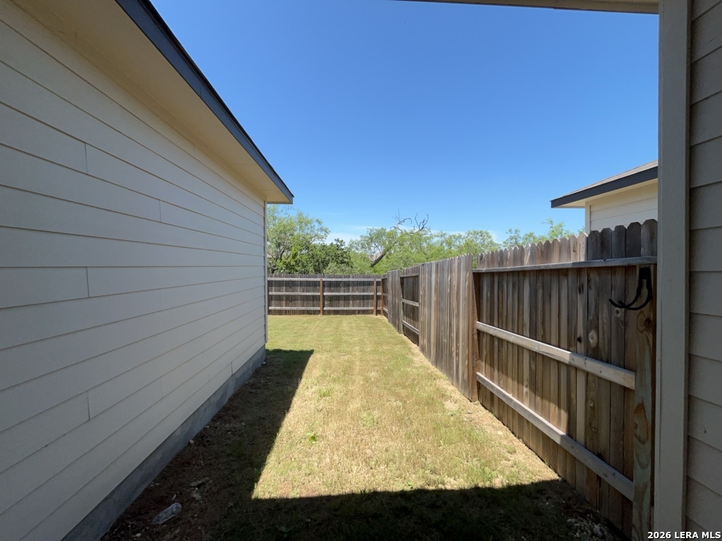 5435 Devils Gate, Unit 1 Converse, TX 78109 - Photo 31 of 37