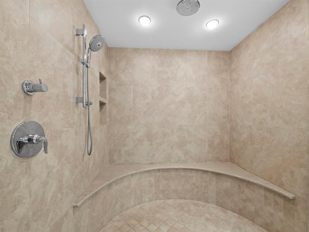 455 Longboat Club Road, Unit 402 Longboat Key, FL 34228 - Photo 20 of 50