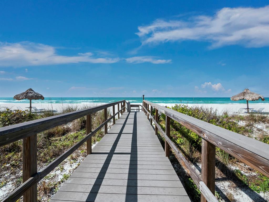 455 Longboat Club Road, Unit 402 Longboat Key, FL 34228 - Photo 43 of 50 a view of city and balcony