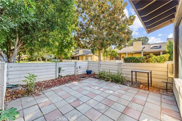 $290,000 | 2602 North Tustin Avenue, Unit D, Santa Ana, CA 92705