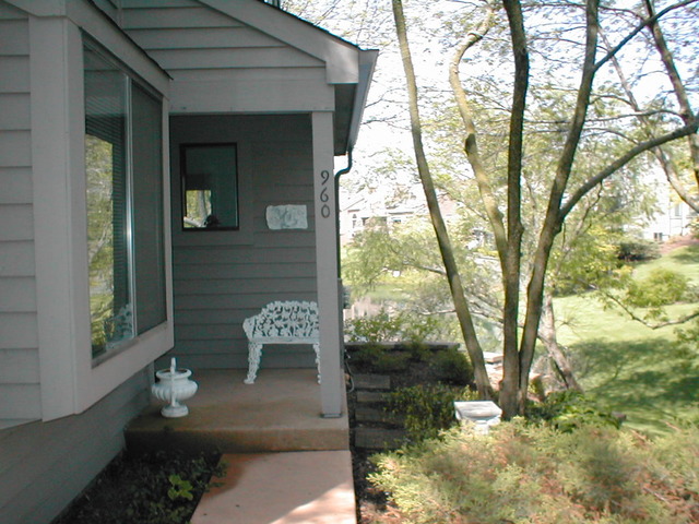 960 Shoreline Road, Unit 897 Lake Barrington, IL 60010 - Photo 2 of 12 Gallery Image 2