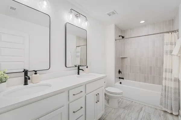 $749,990 | 666 Conifer Drive, Spring Hill, TN 37174