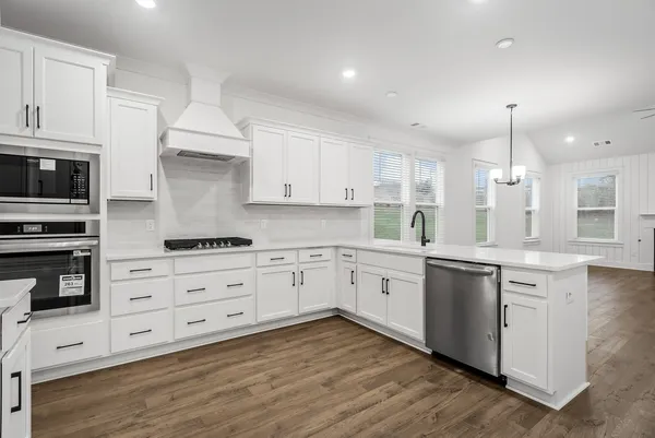 $749,990 | 666 Conifer Drive, Spring Hill, TN 37174