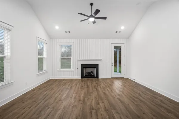 $749,990 | 666 Conifer Drive, Spring Hill, TN 37174