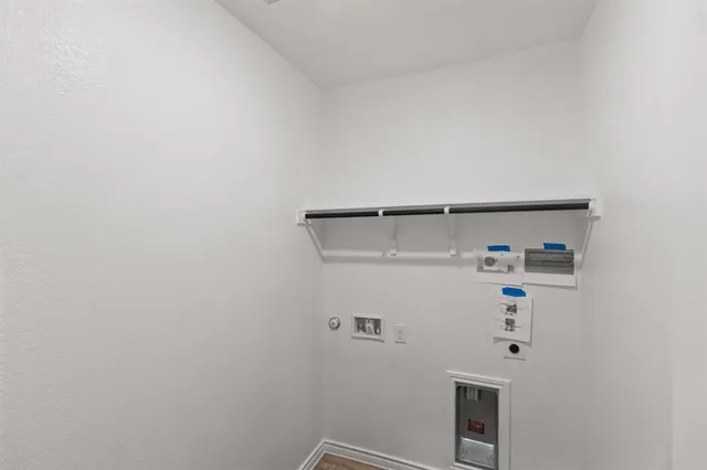 $399,890 | 1009 Wind Drift Way, Fort Worth, TX 76131