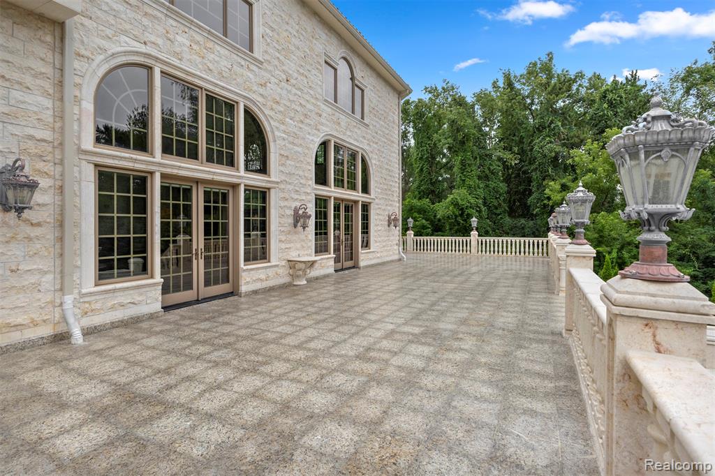18585 Sheldon Road Northville, MI 48168 - Photo 84 of 98