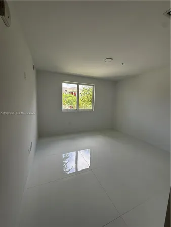 $2,300 | 10950 Northwest 82nd Street, Unit 106, Doral, FL 33178