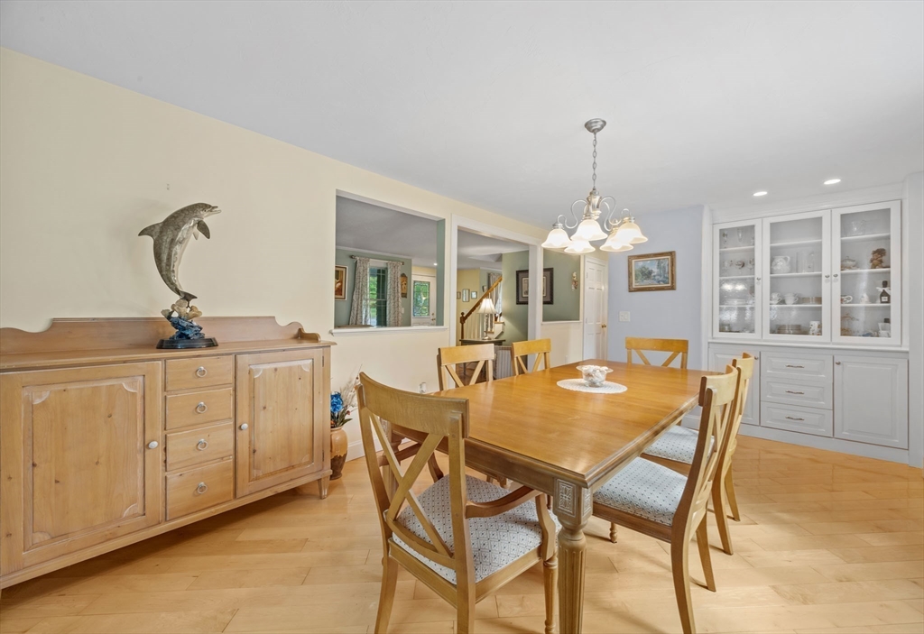 35 Raymond Road Plymouth, MA 02360 - Photo 9 of 42