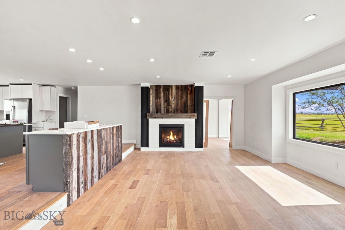 127 Airport Road Ennis, MT 59729 - Photo 7 of 43 Living Room