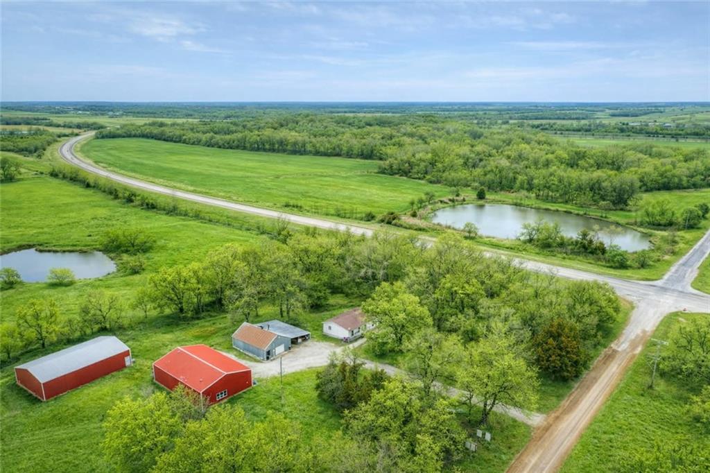 23098 Kiowa Road Parsons, KS 67357 - Photo 1 of 38 Gallery Image 1