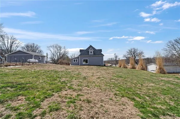 $240,000 | 709 3rd Street, Faucett, MO 64448