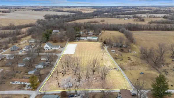 $240,000 | 709 3rd Street, Faucett, MO 64448