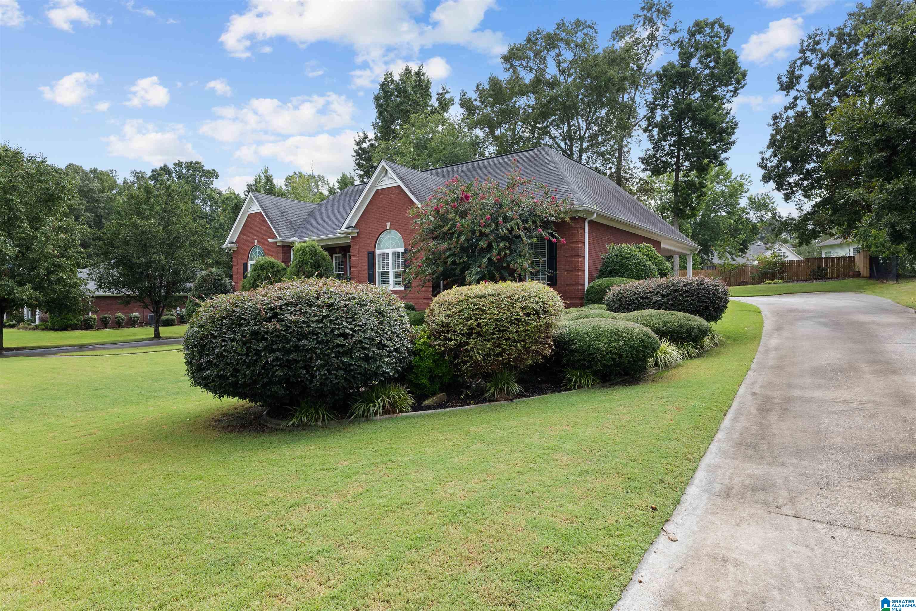 104 Azalea Trail Oneonta, AL 35121 - Photo 4 of 27