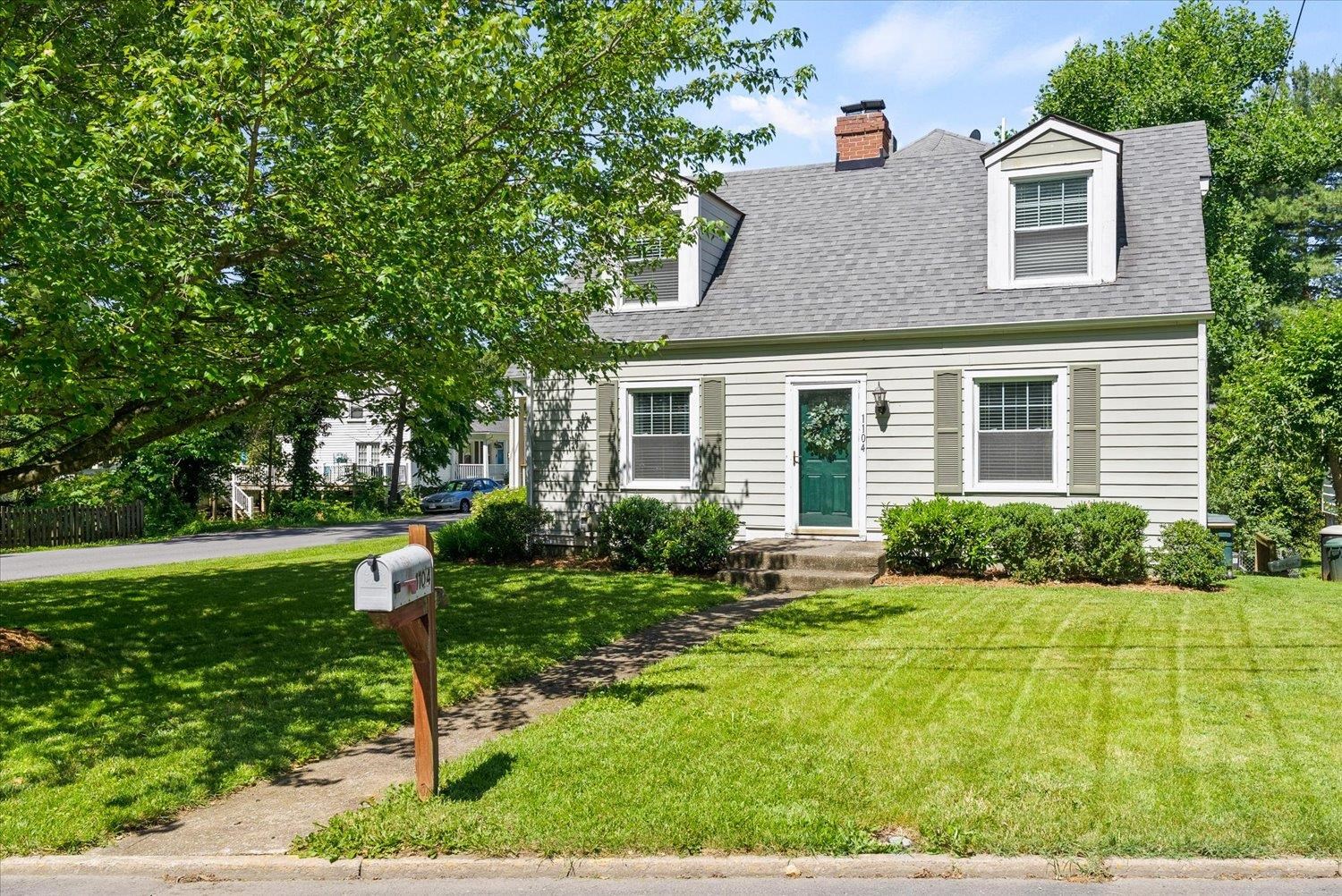 1104 Spring Hill Road Staunton, VA 24401 - Photo 5 of 51 Gallery Image 5