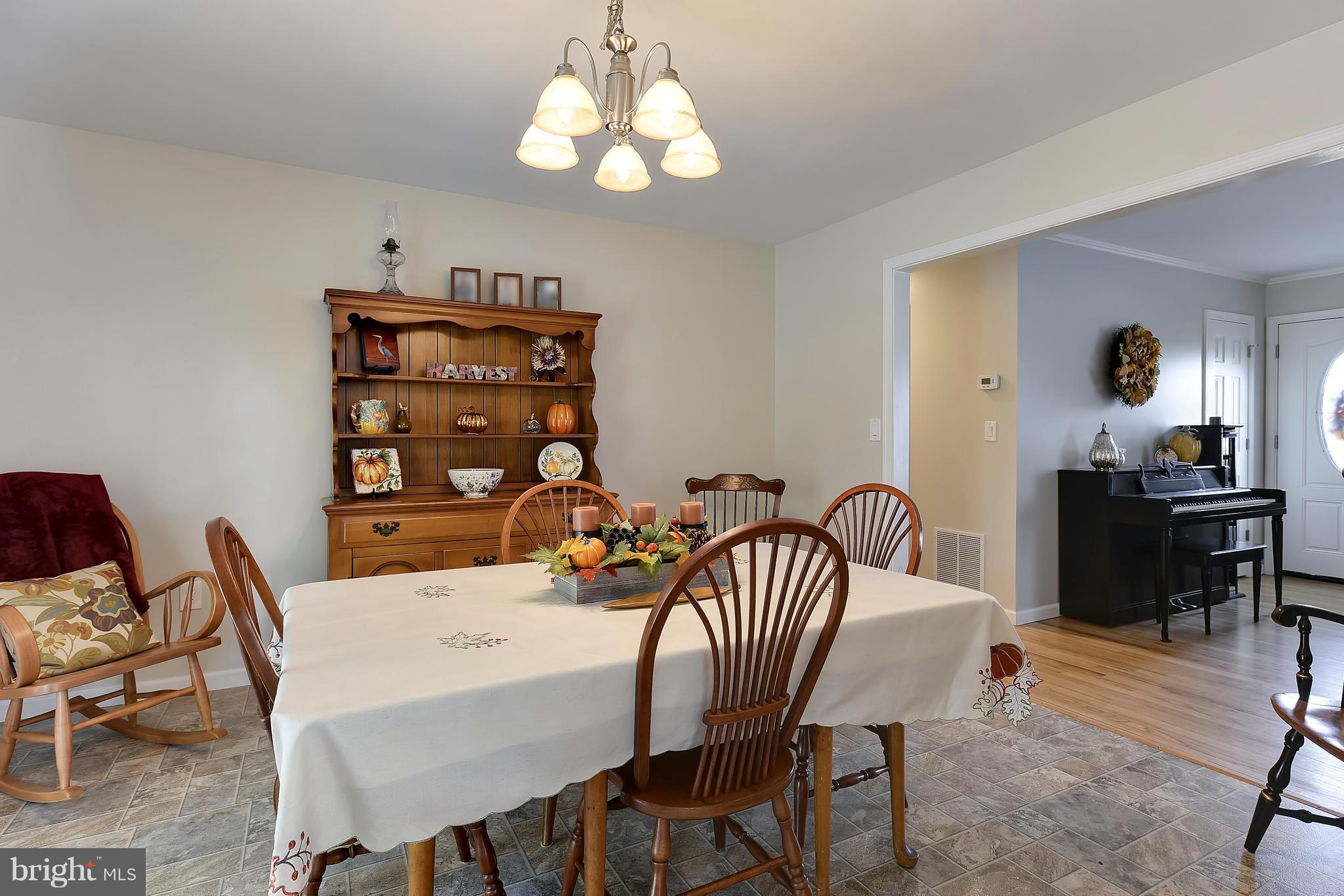 8720 Fairlee Road Chestertown, MD 21620 - Photo 9 of 27 Dining room