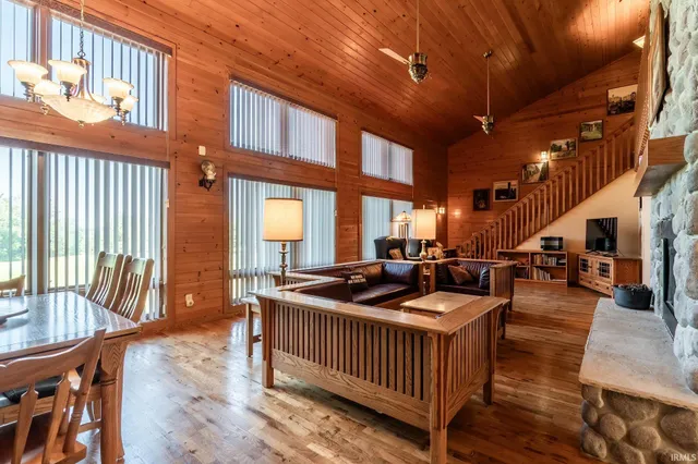 $1,750,000 | 28 EMS W15 Lane, North Webster, IN 46555