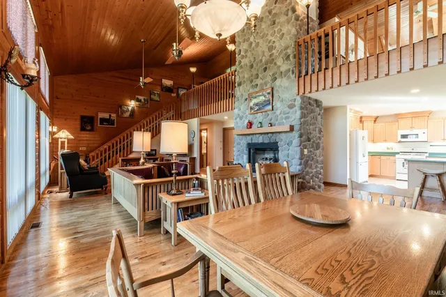 $1,750,000 | 28 EMS W15 Lane, North Webster, IN 46555