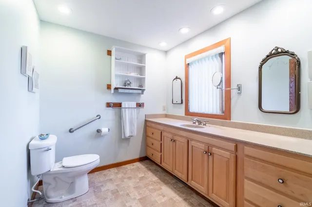 $1,750,000 | 28 EMS W15 Lane, North Webster, IN 46555