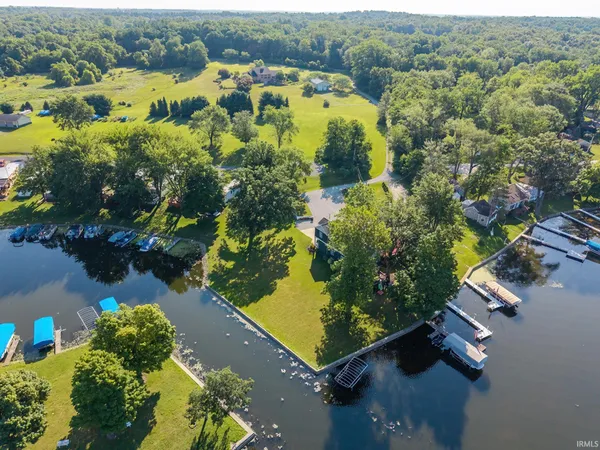 $1,750,000 | 28 EMS W15 Lane, North Webster, IN 46555
