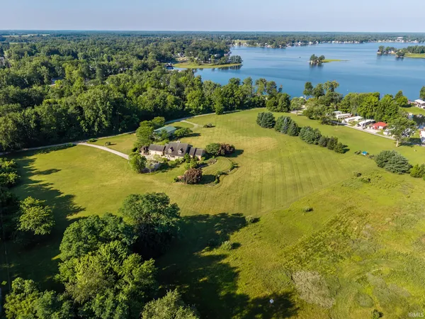 $1,750,000 | 28 EMS W15 Lane, North Webster, IN 46555