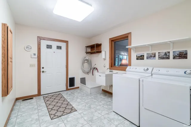 $1,750,000 | 28 EMS W15 Lane, North Webster, IN 46555