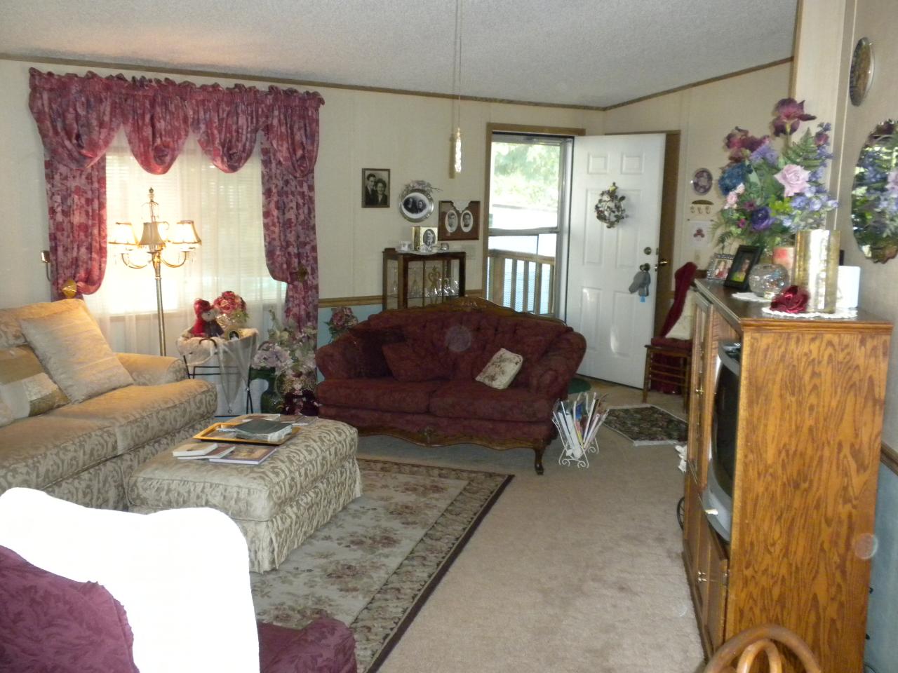 21795 Bend Ferry Road, Unit RIVER BEND Red Bluff, CA 96080 - Photo 8 of 17 Another living room shot