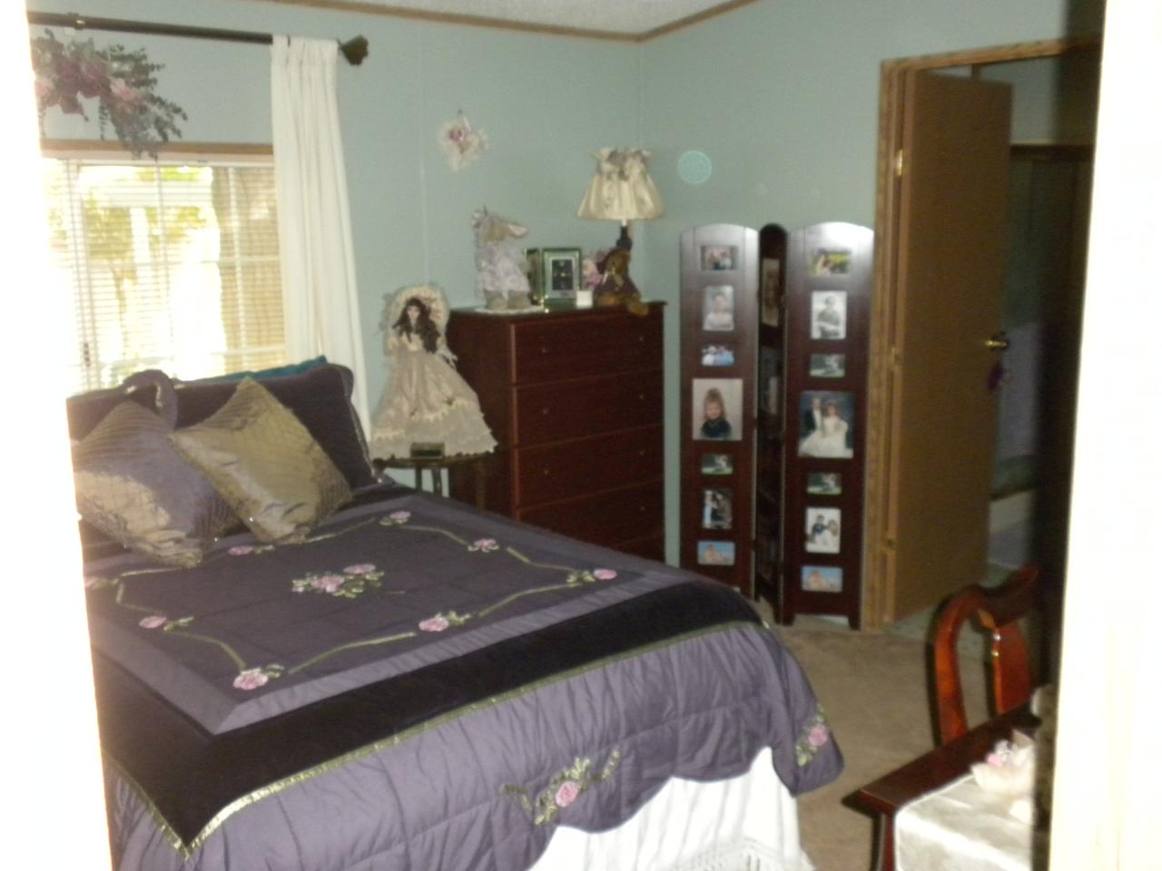 21795 Bend Ferry Road, Unit RIVER BEND Red Bluff, CA 96080 - Photo 9 of 17 Master bedroom