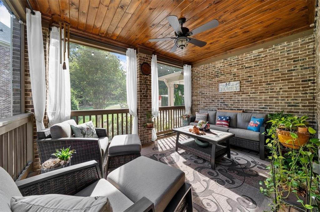 7630 Stratton Point Suwanee, GA 30024 - Photo 6 of 97
