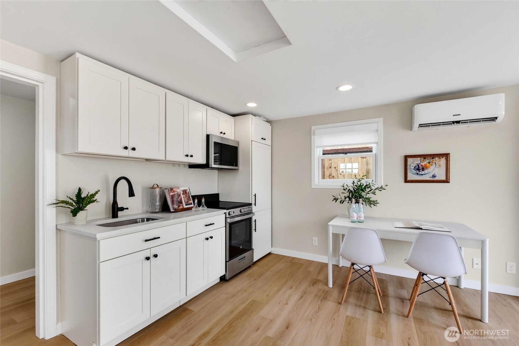 2909 Southwest Cloverdale Street Seattle, WA 98126 - Photo 4 of 13 Gallery Image 4