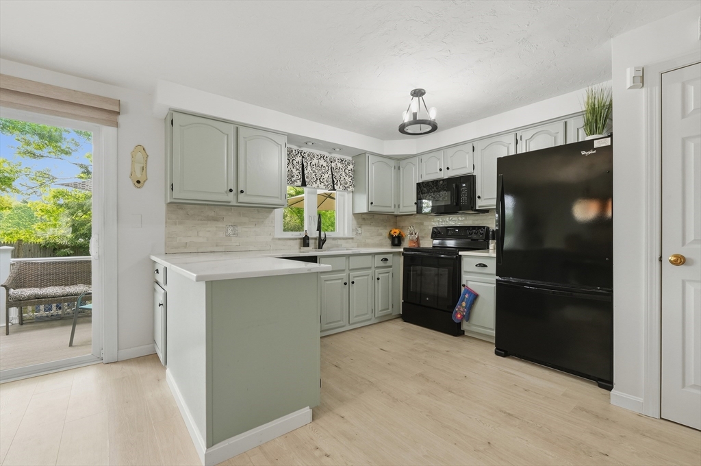 21 Basking Ridge, Unit 21 Middleboro, MA 02346 - Photo 8 of 29