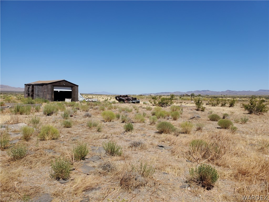 12001 North Carmack Road Golden Valley, AZ 86413 - Photo 12 of 16