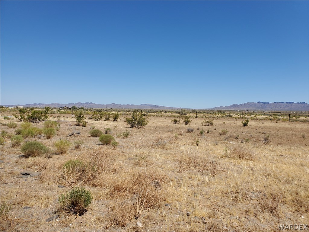 12001 North Carmack Road Golden Valley, AZ 86413 - Photo 13 of 16