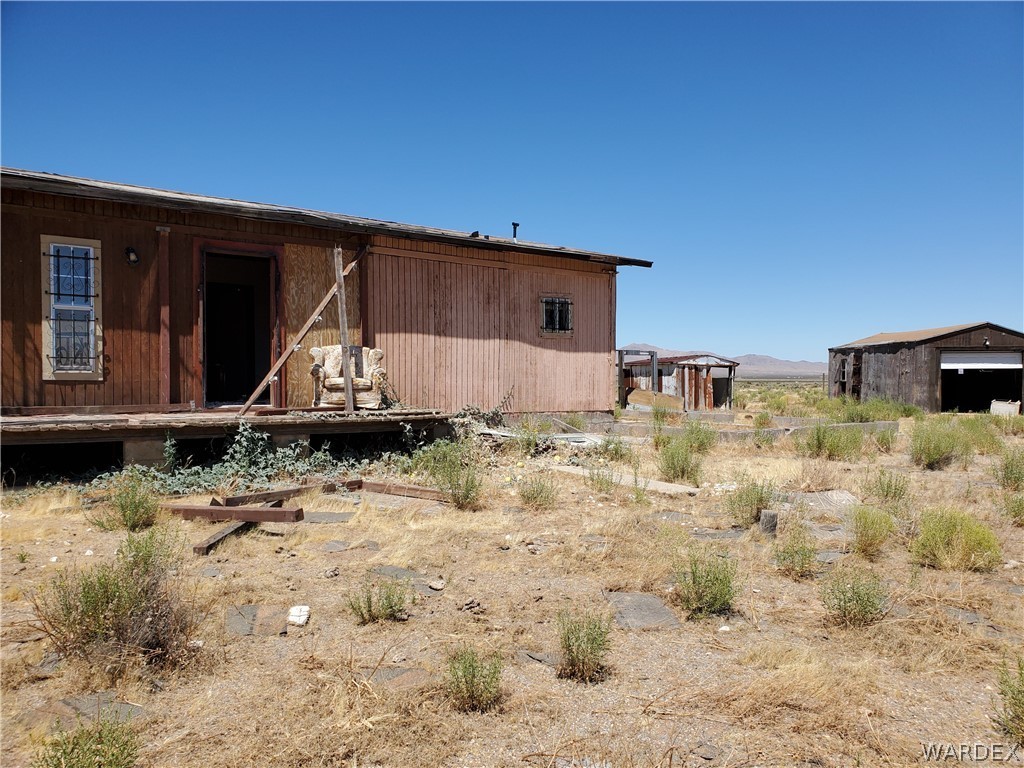 12001 North Carmack Road Golden Valley, AZ 86413 - Photo 2 of 16
