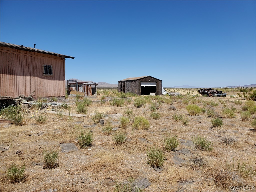 12001 North Carmack Road Golden Valley, AZ 86413 - Photo 4 of 16