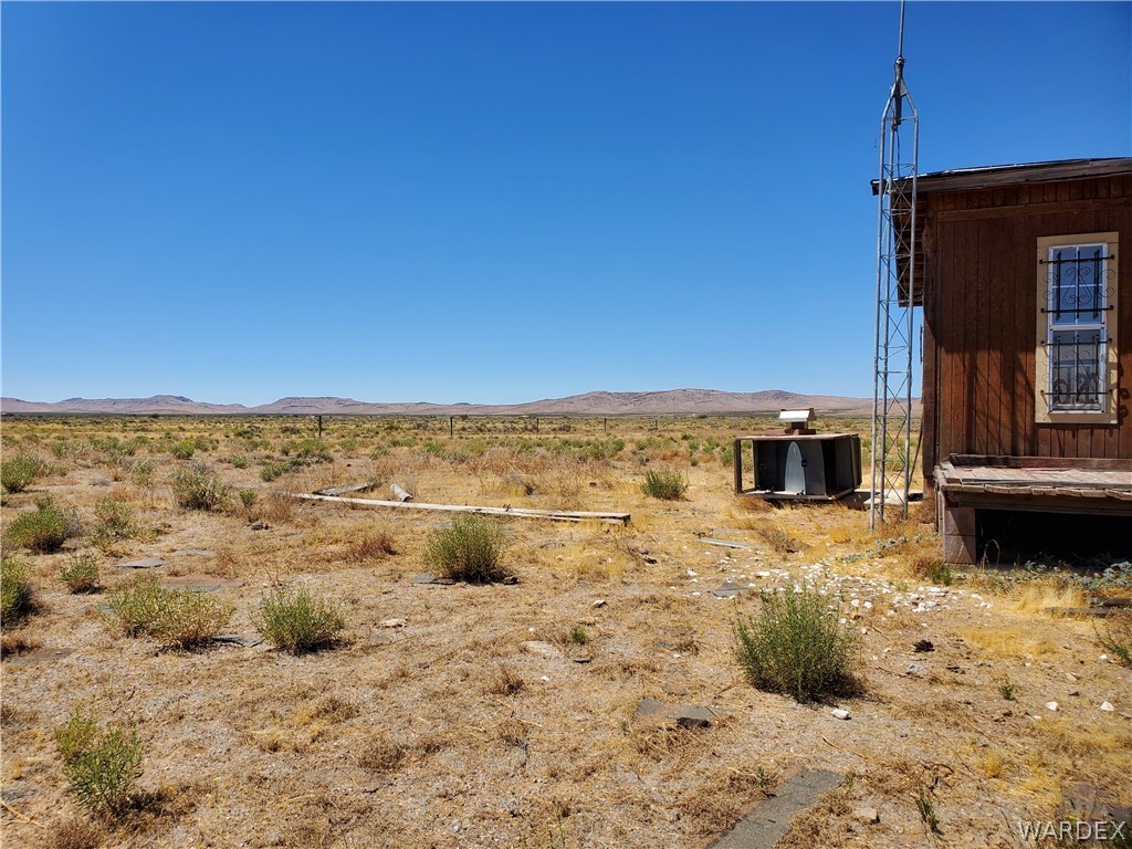 12001 North Carmack Road Golden Valley, AZ 86413 - Photo 7 of 16