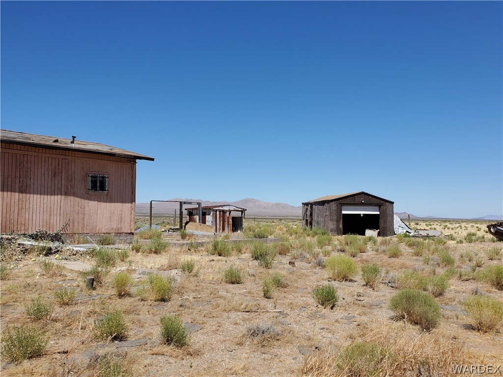 12001 North Carmack Road Golden Valley, AZ 86413 - Photo 9 of 16