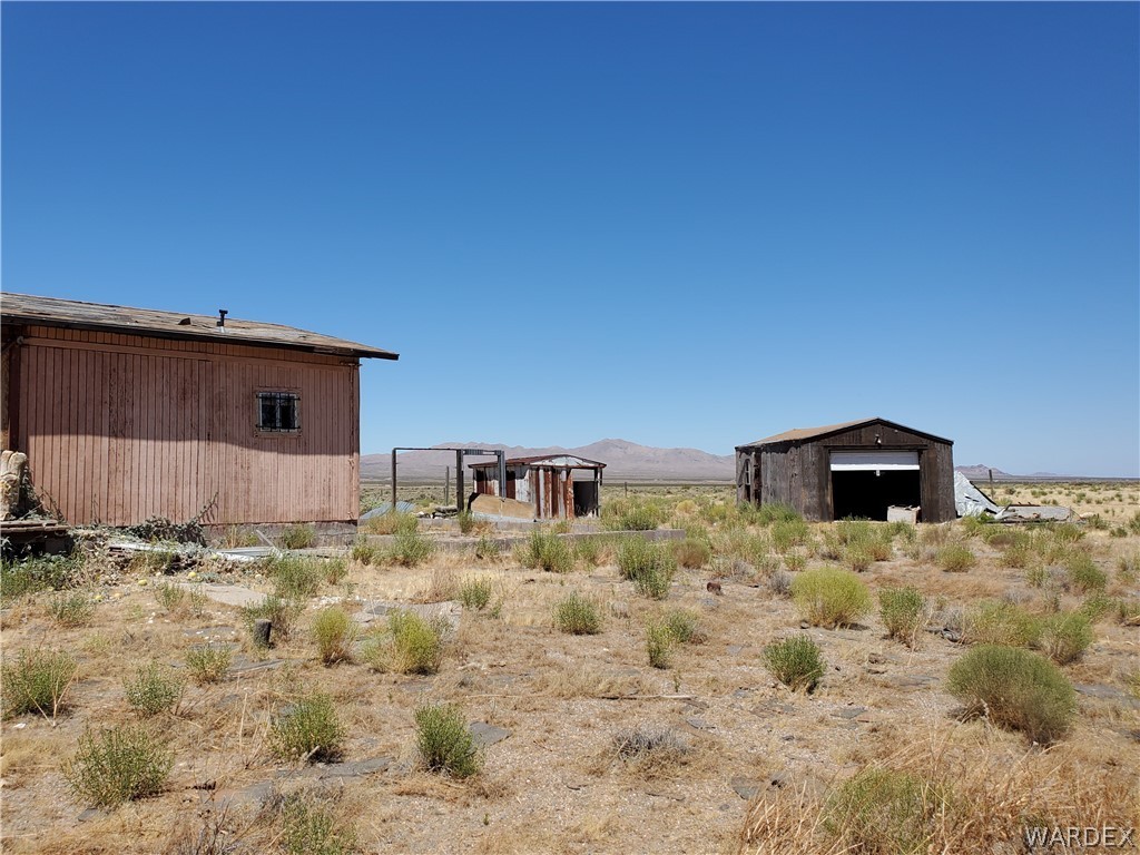 12001 North Carmack Road Golden Valley, AZ 86413 - Photo 10 of 16