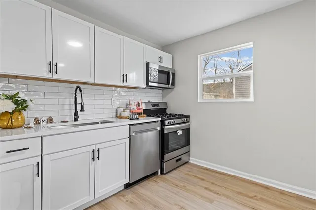 $179,500 | 4917 Locust Avenue, Kansas City, KS 66106