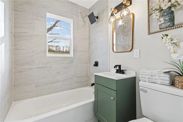 $179,500 | 4917 Locust Avenue, Kansas City, KS 66106