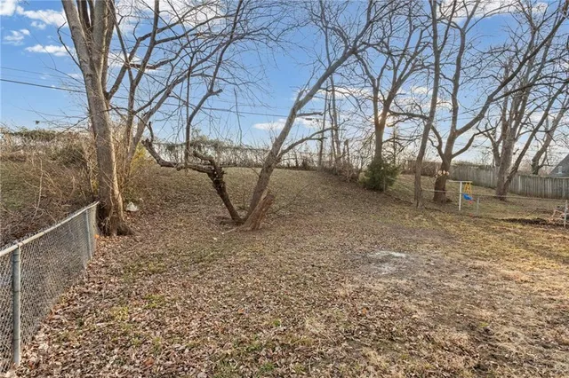 $179,500 | 4917 Locust Avenue, Kansas City, KS 66106