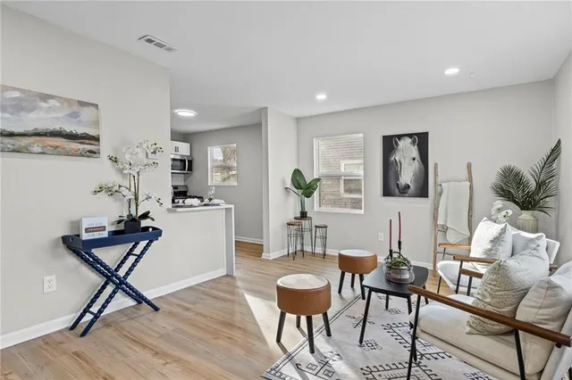 $179,500 | 4917 Locust Avenue, Kansas City, KS 66106