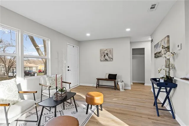 $179,500 | 4917 Locust Avenue, Kansas City, KS 66106