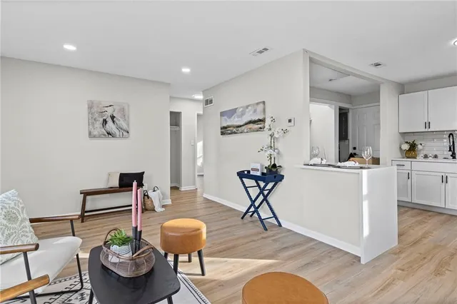 $179,500 | 4917 Locust Avenue, Kansas City, KS 66106