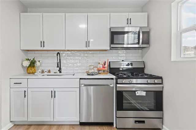 $179,500 | 4917 Locust Avenue, Kansas City, KS 66106