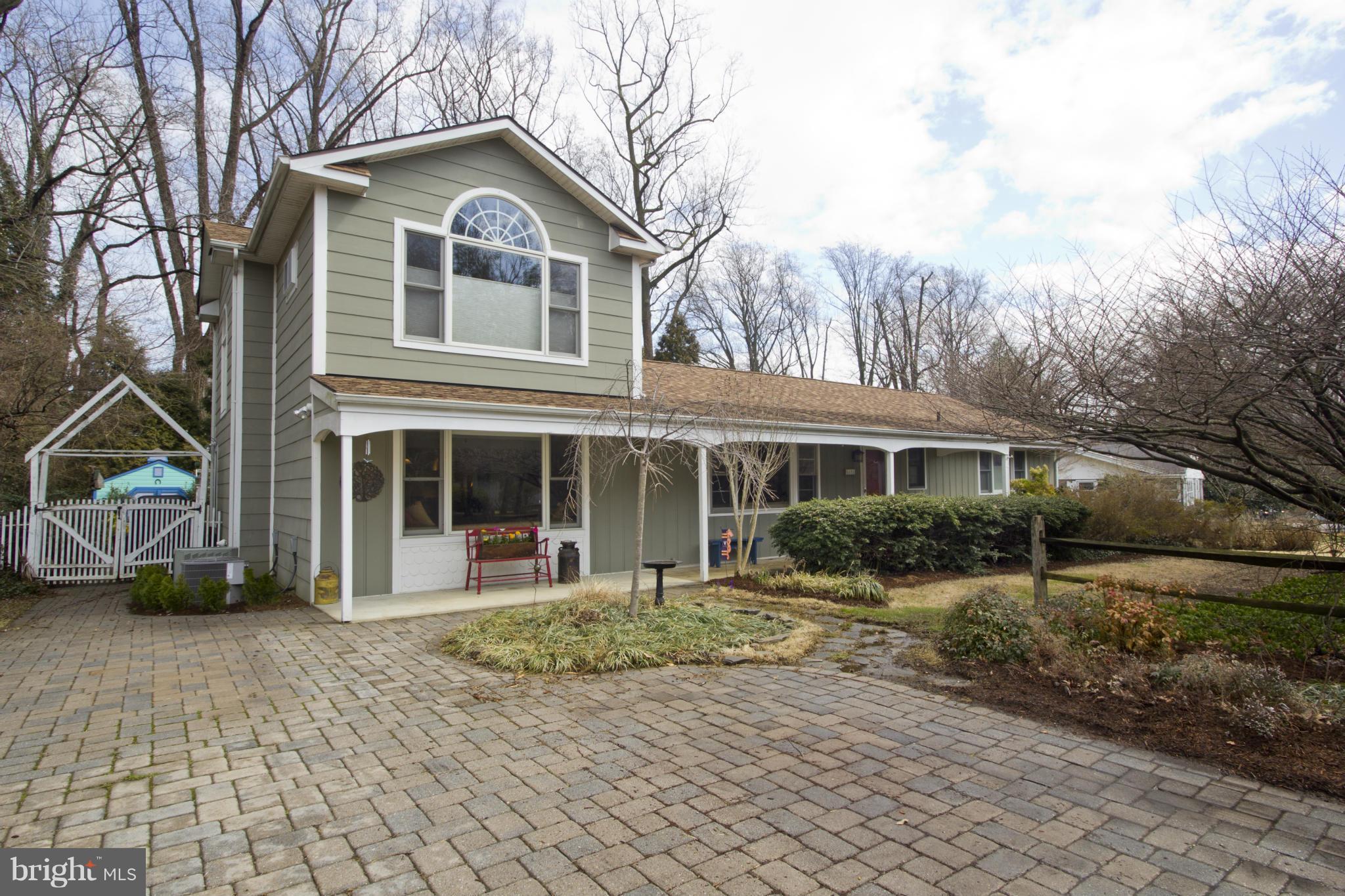 1471 Grandview Road Arnold, MD 21012 - Photo 1 of 30 Spacious Addition w/Paver Driveway
